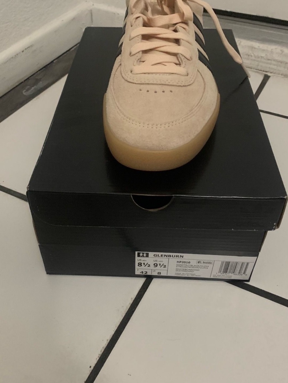 adidas Glenburn Men’s Sneaker - Beige with Black Stripes